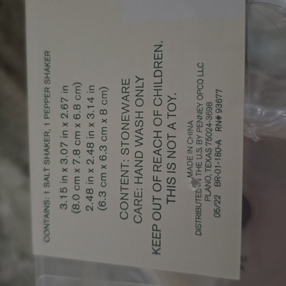 LINDEN STREET BRAND PUMPKIN SALT AND PEPPER SHAKERS - Picture 13 of 16